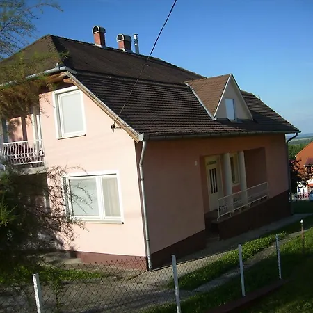 Апартаменты Porat House