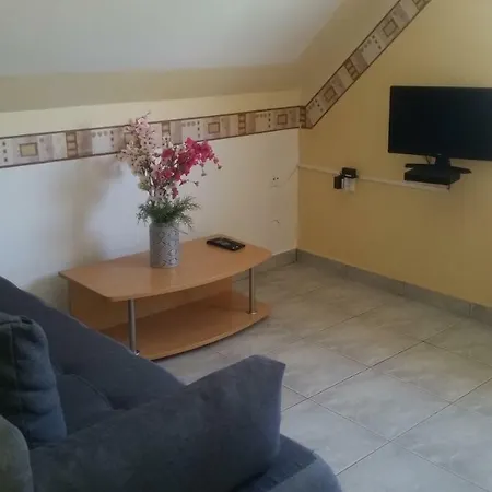 Porat House