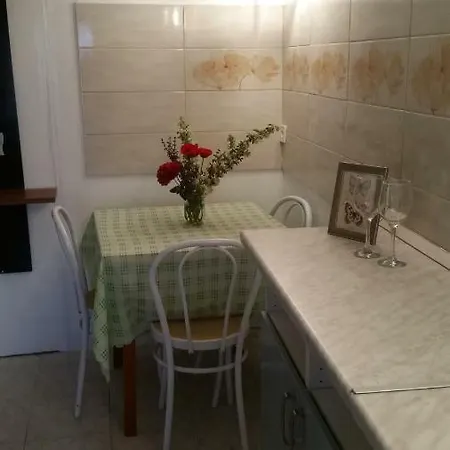 Porat House